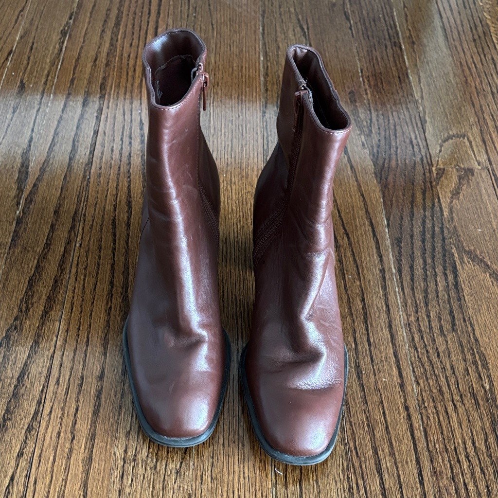 Naturalizer Brown Leather Ankle Boots Size 6